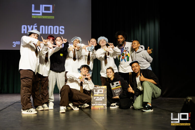 Crew Axé Ninos, 3° posto categoria Junior, sul palco