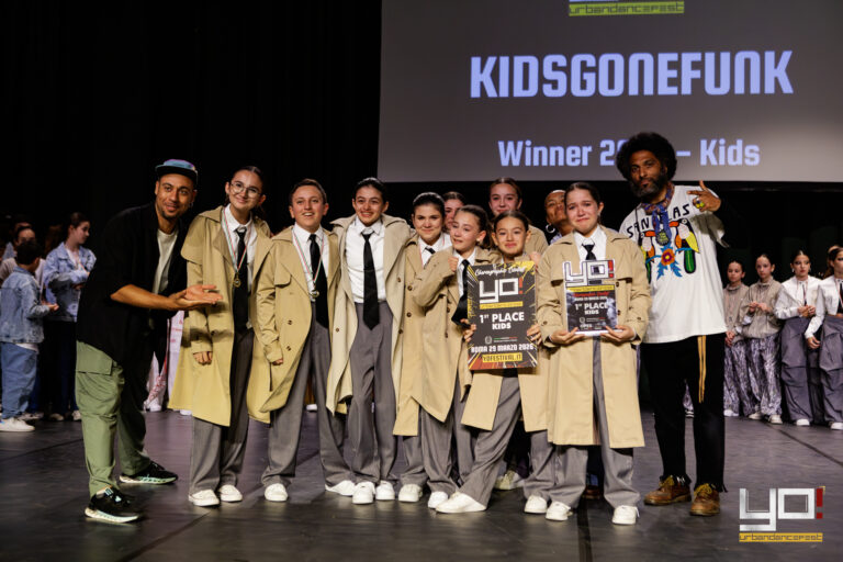 Crew Kids Gone Funk, 1° posto categoria Kids, sul palco con il trofeo