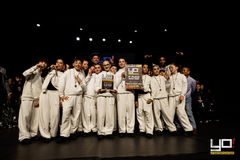 Crew 081 Crew, 3° posto categoria Maxi Kids, sul palco