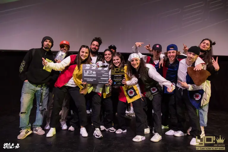 YO! Urban Dance Fest 2022, 1° posto Senior: Yessai Squad premiati sul palco (Cinecittà World)